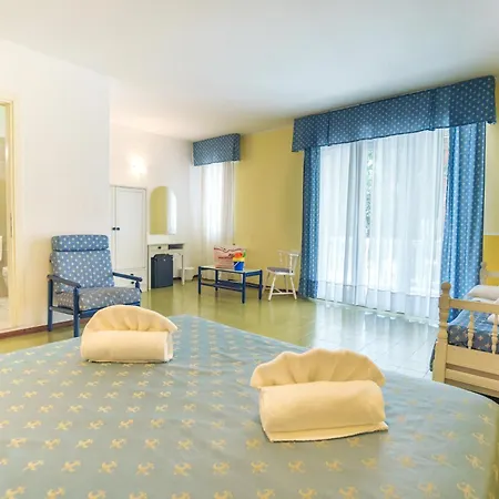 Family Alexander - Azzurro Club Hotell Lido di Jesolo